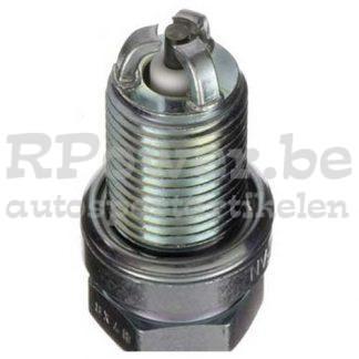722-906-Spark-plug-with-3-ground electrodes