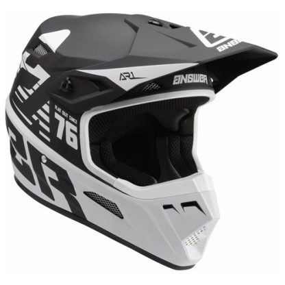 Helmet-Bolt-junior-black-white-AR1